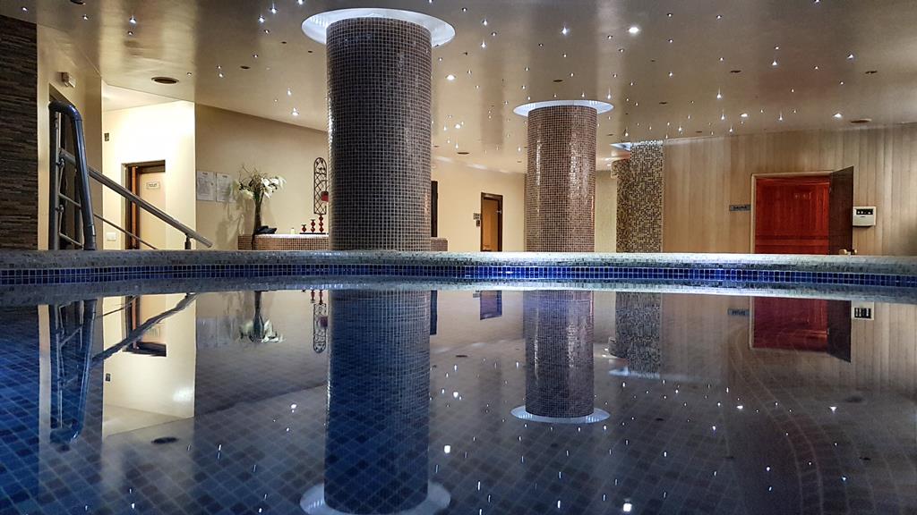 Tino Hotel 6