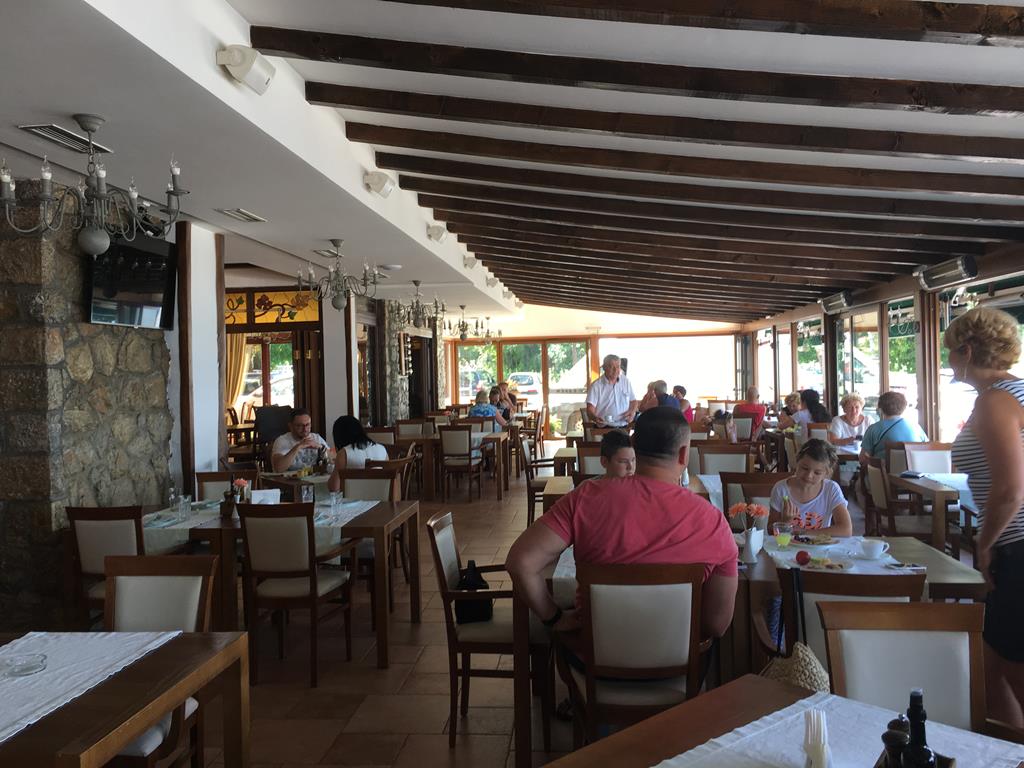 Tino Hotel 9
